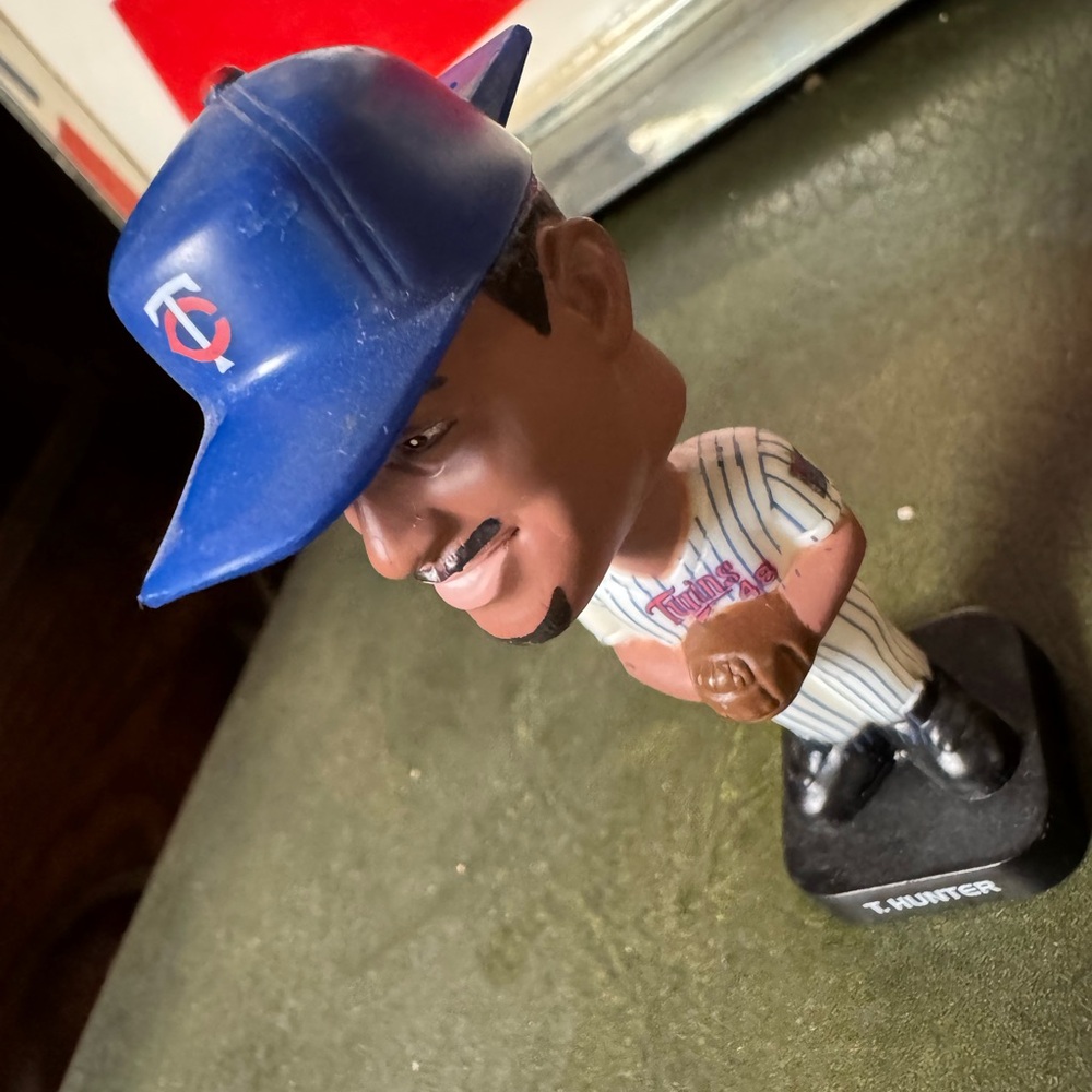 Minnesota Twins Bobblehead T. Hunter - Picture 2 of 9